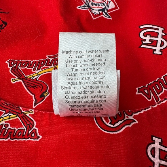 MLB St. Louis Cardinals Baseball Red Scrubs Top | Size Small - Picture 10 of 11